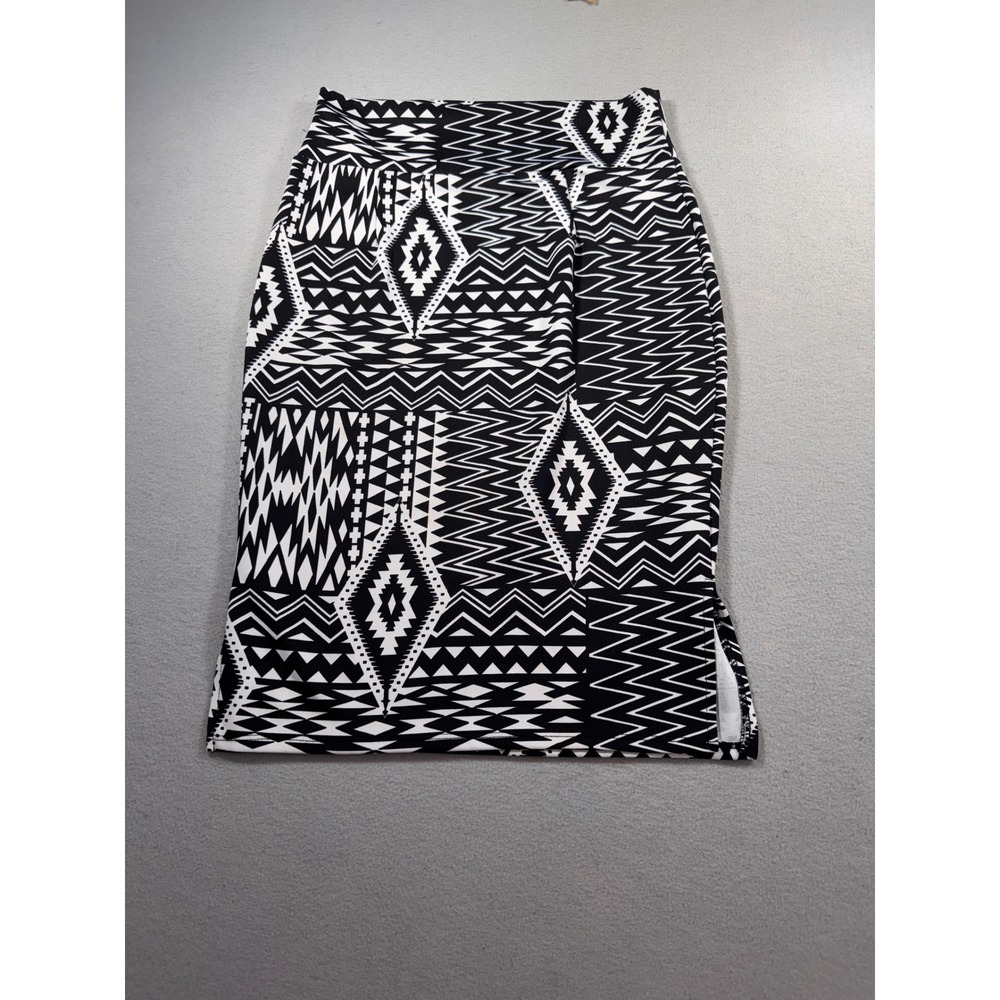 Charlotte Russe Black White Geometric Tribal Print Midi Pencil Skirt Size M